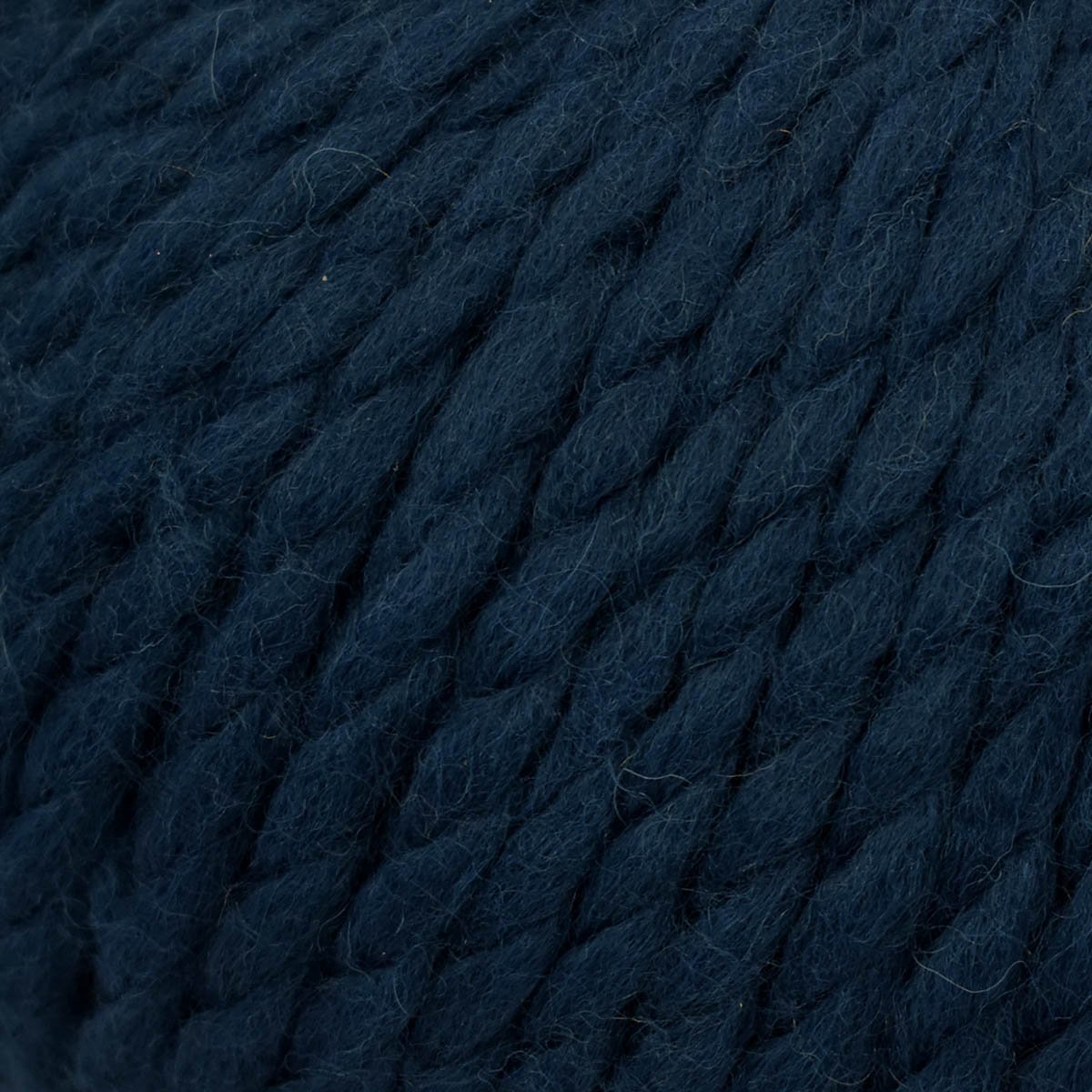 Super Bulky Merino Yarn - Navy Blue – King & Eye