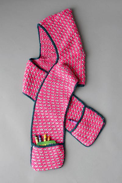 Pocket Scarf – Universal Yarn