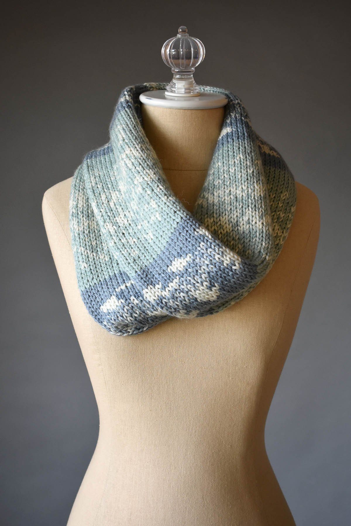 Universal yarn shop nordic tapestry