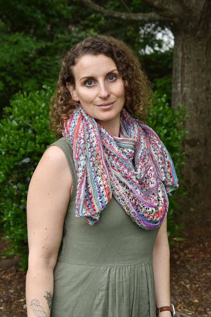 Expressionist Shawl – Universal Yarn