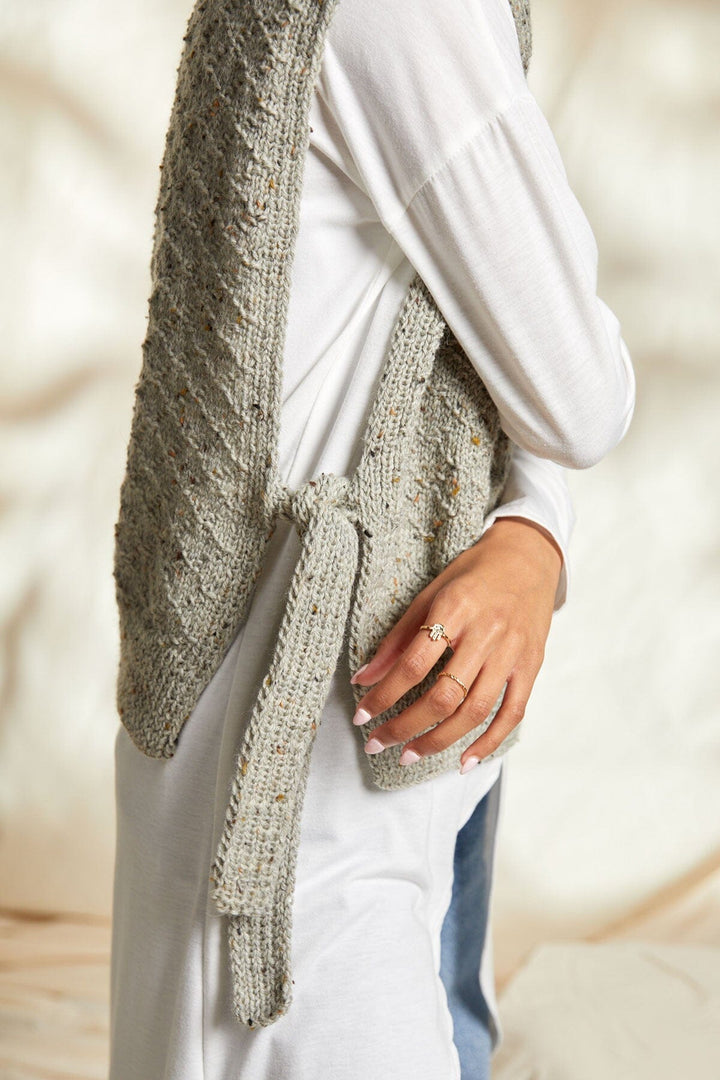 Tabard Tie Vest – Universal Yarn