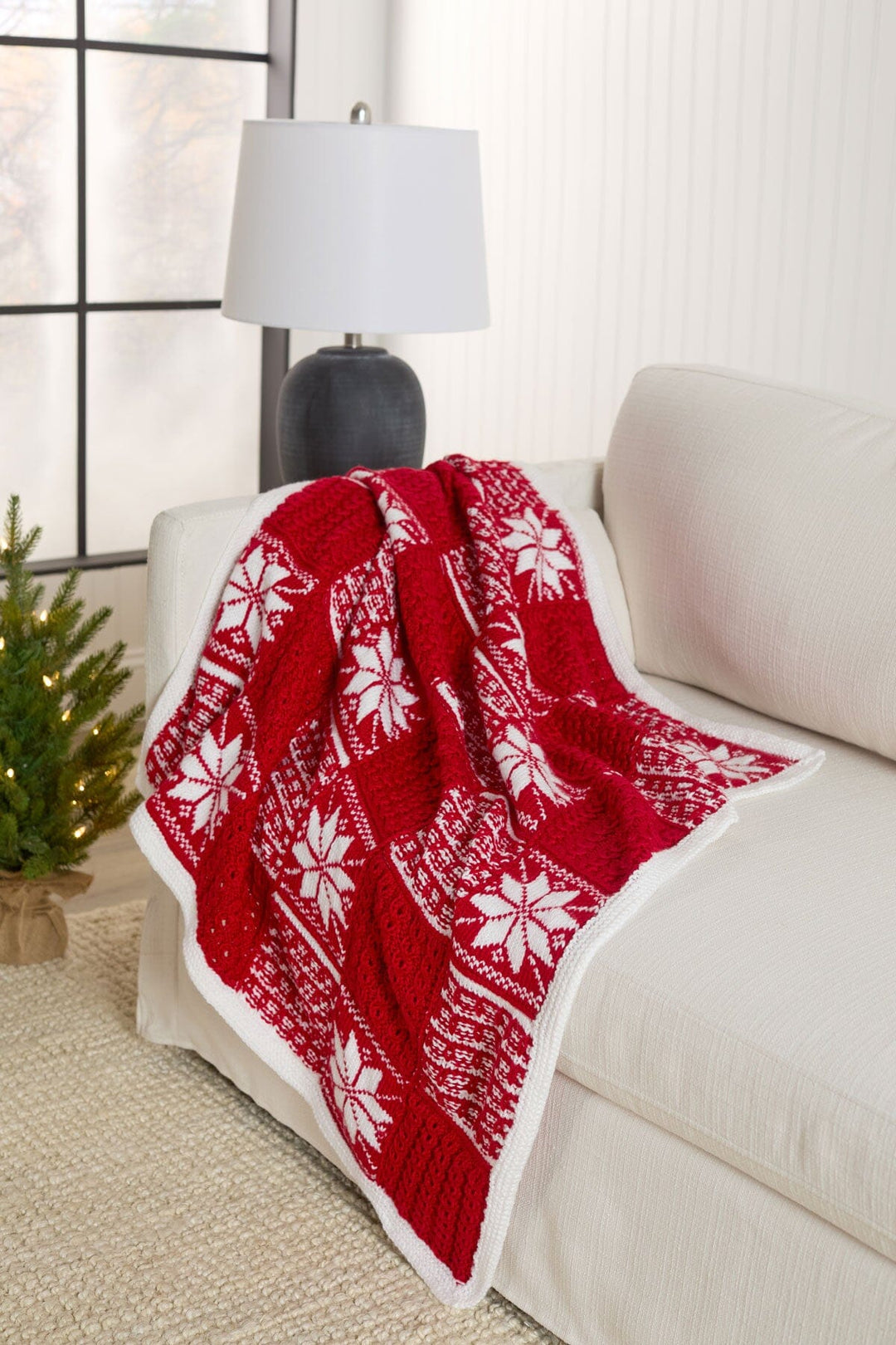 Traditions Blanket – Universal Yarn