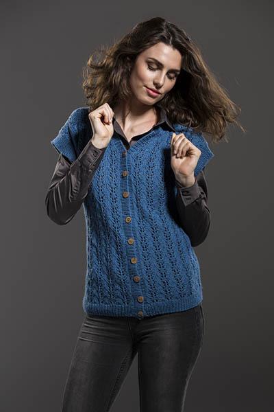 Darcy Vest – Universal Yarn