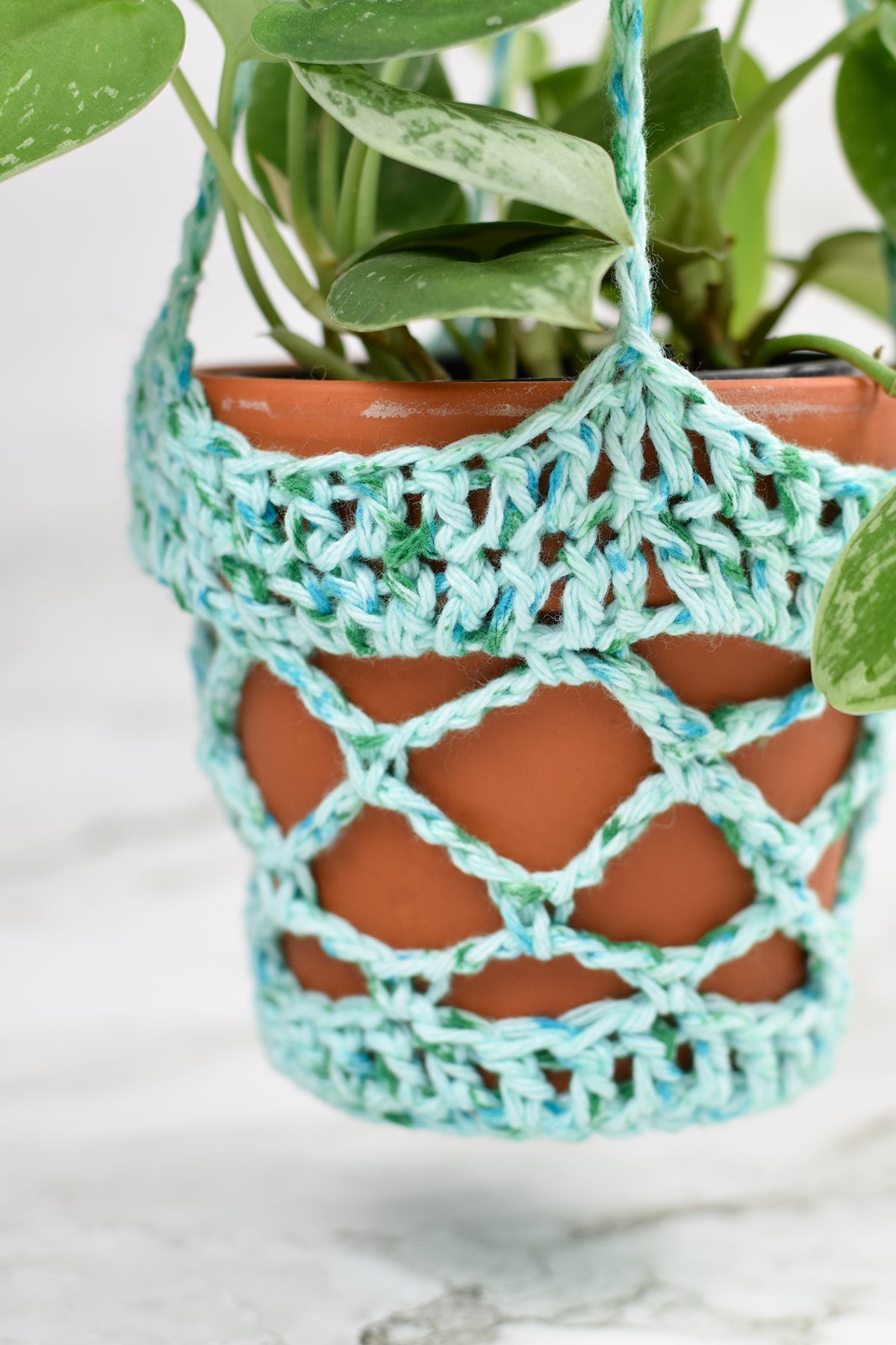 plant hanger yarn Aloft Plant Holder – Universal Yarn