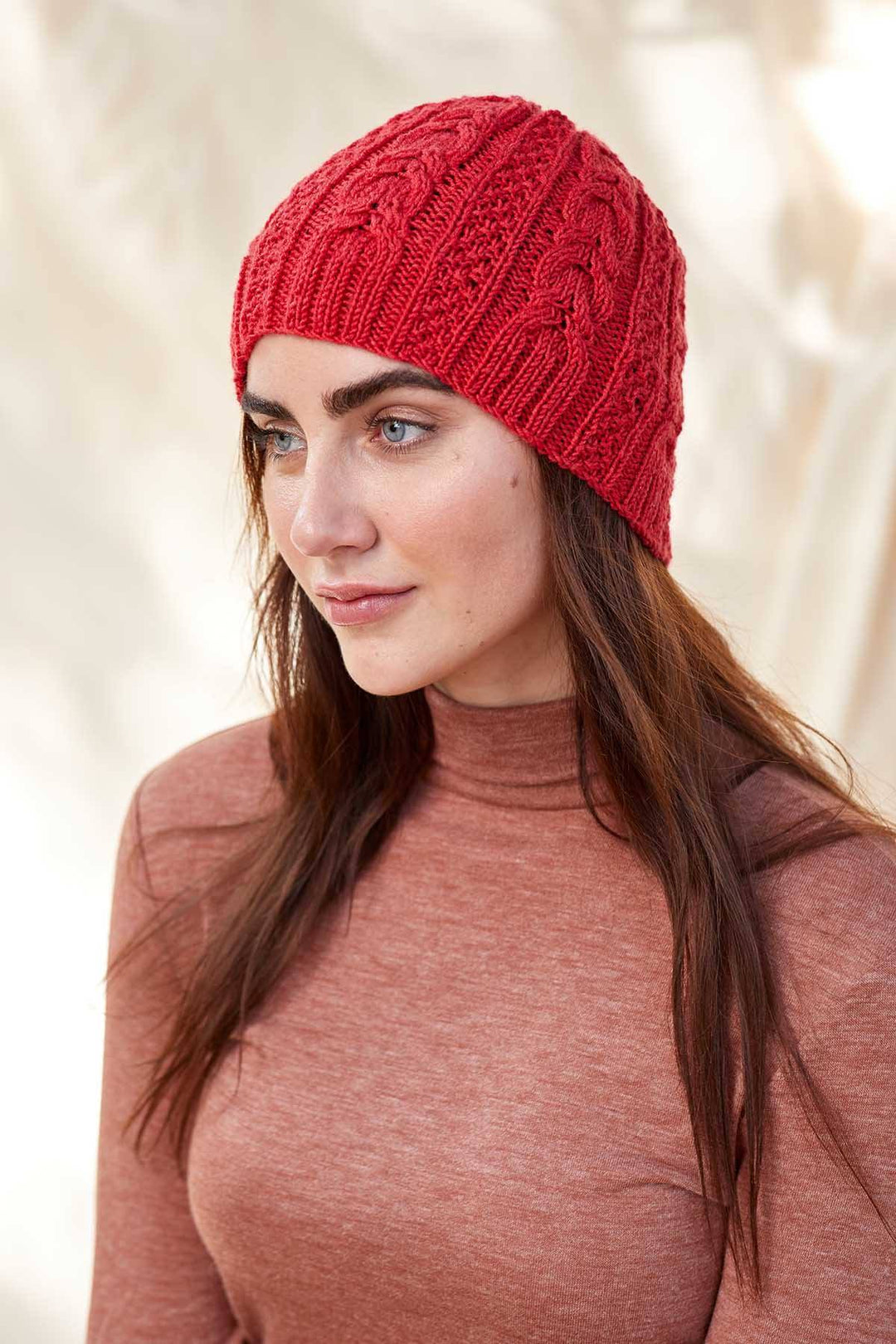 Amaranth Hat – Universal Yarn