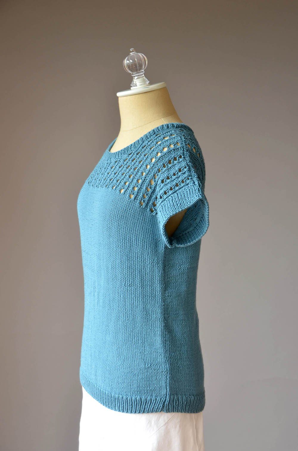 Blissful Tee – Universal Yarn