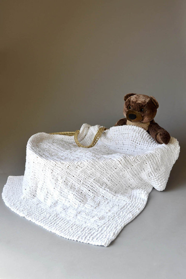 Chenille baby blanket knitting pattern hotsell