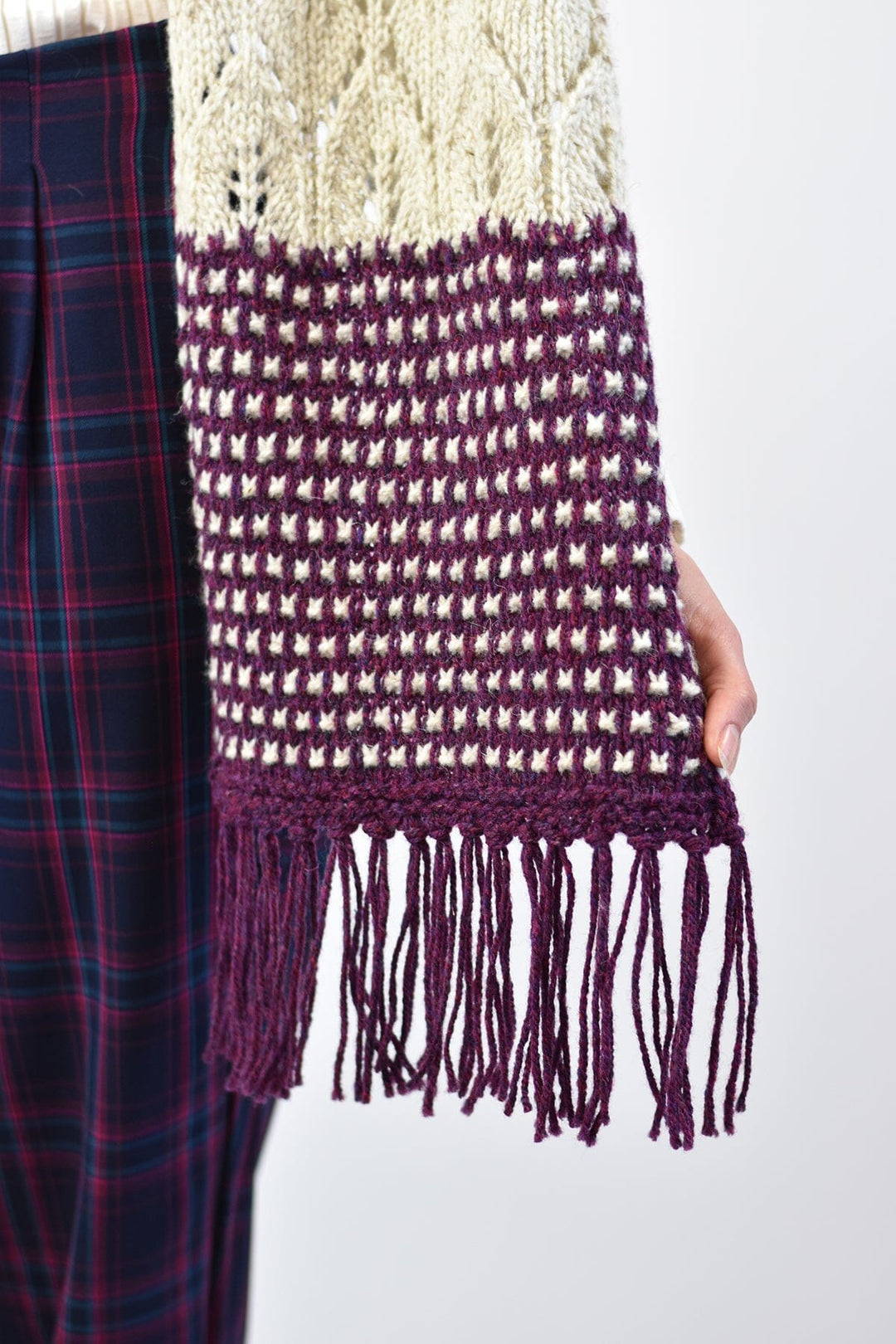 Freya Scarf – Universal Yarn