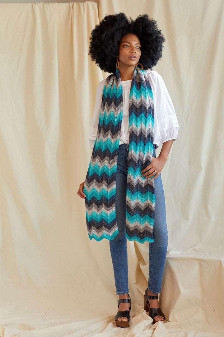 Mavi Scarf – Universal Yarn