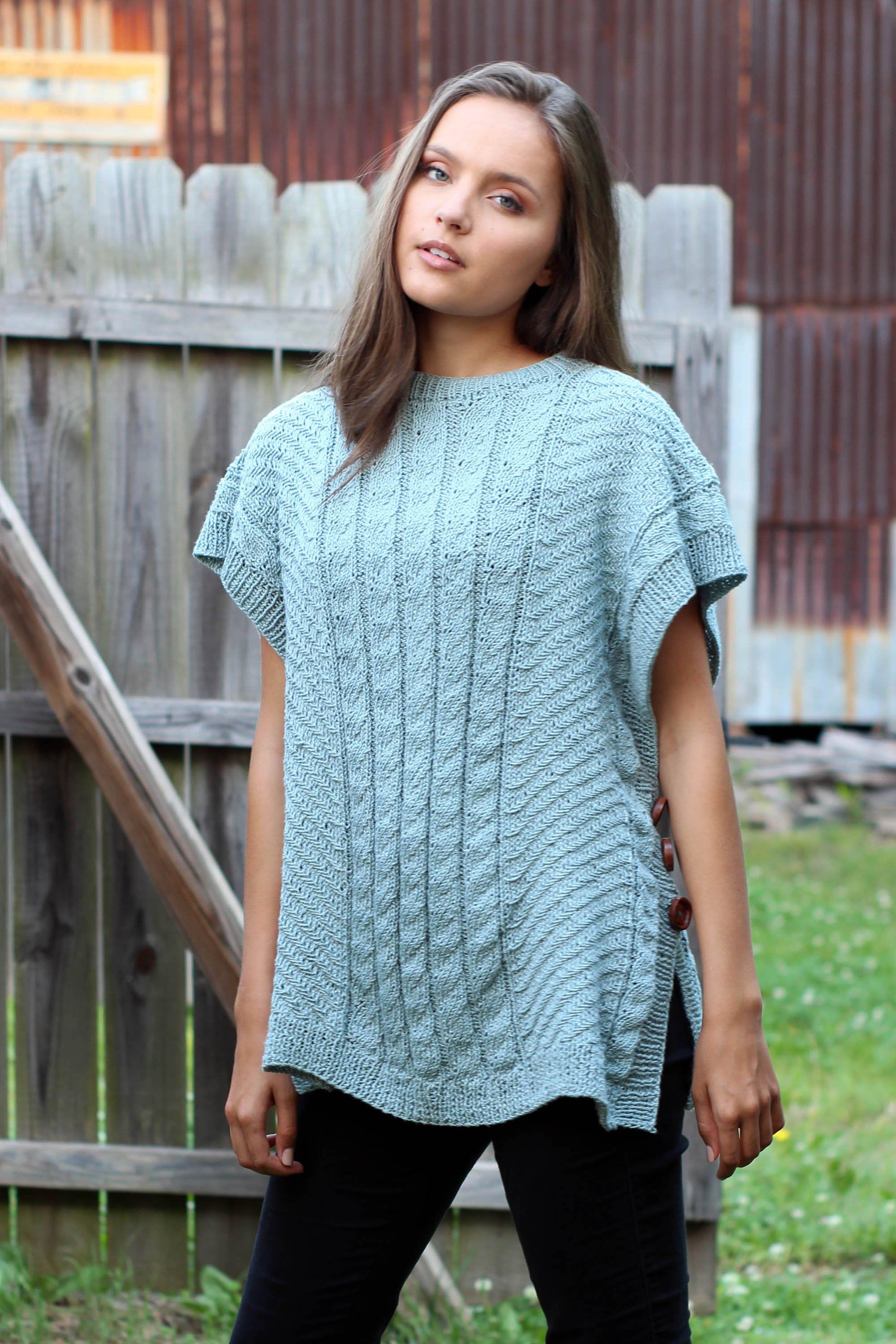 Pathways Poncho – Universal Yarn